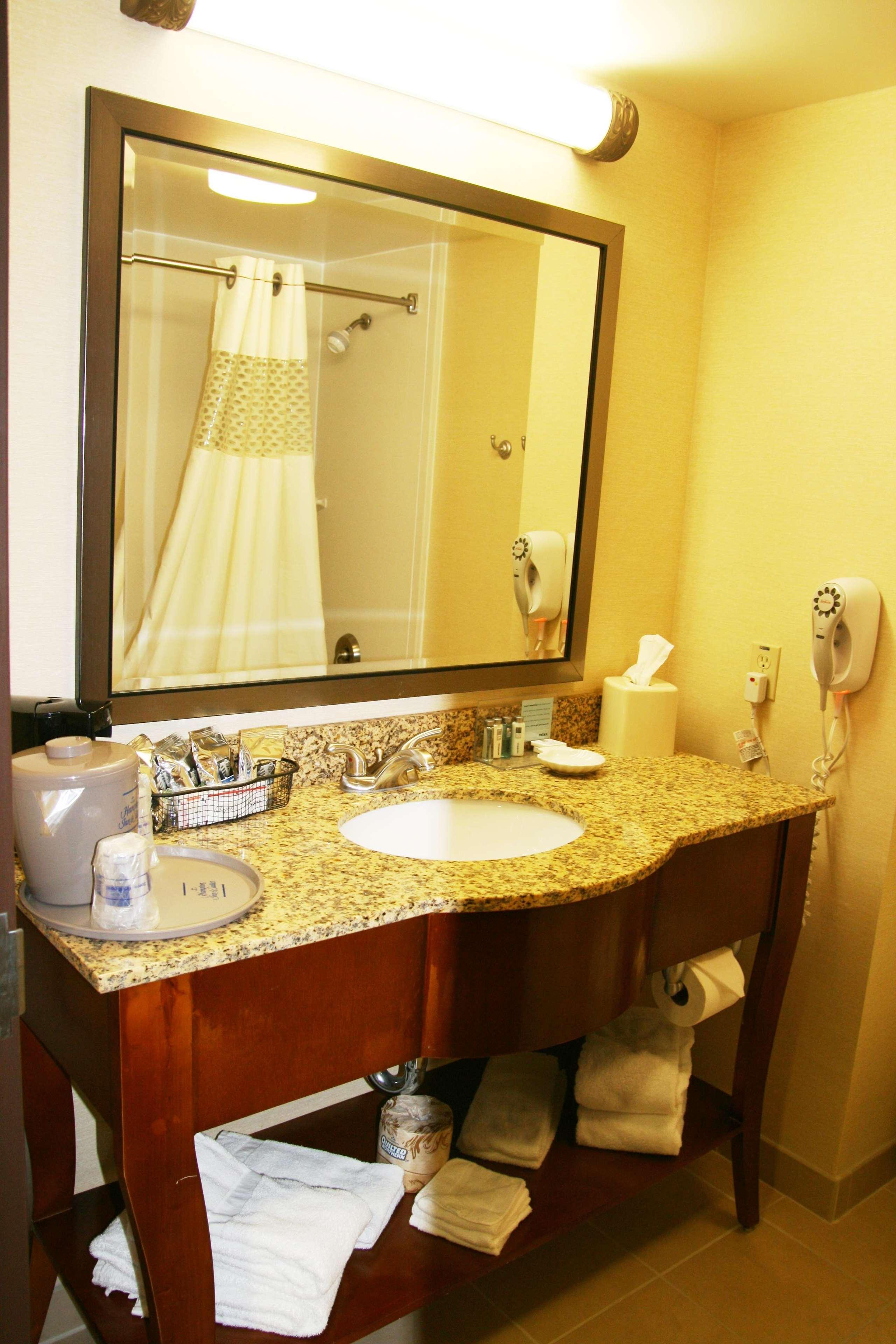 Hampton Inn & Suites Lancaster Szoba fotó